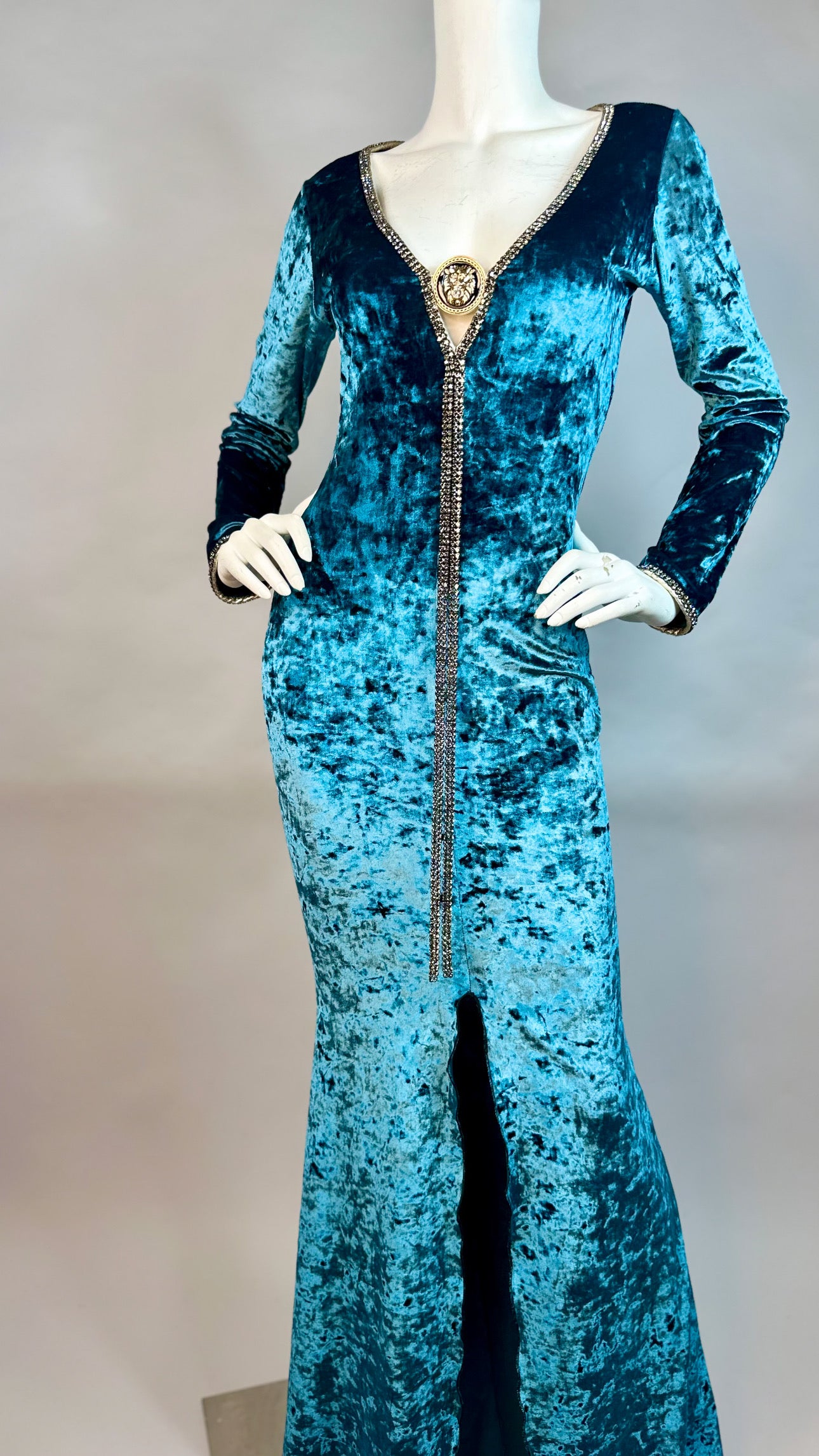 Mermaid style long dress with medallion