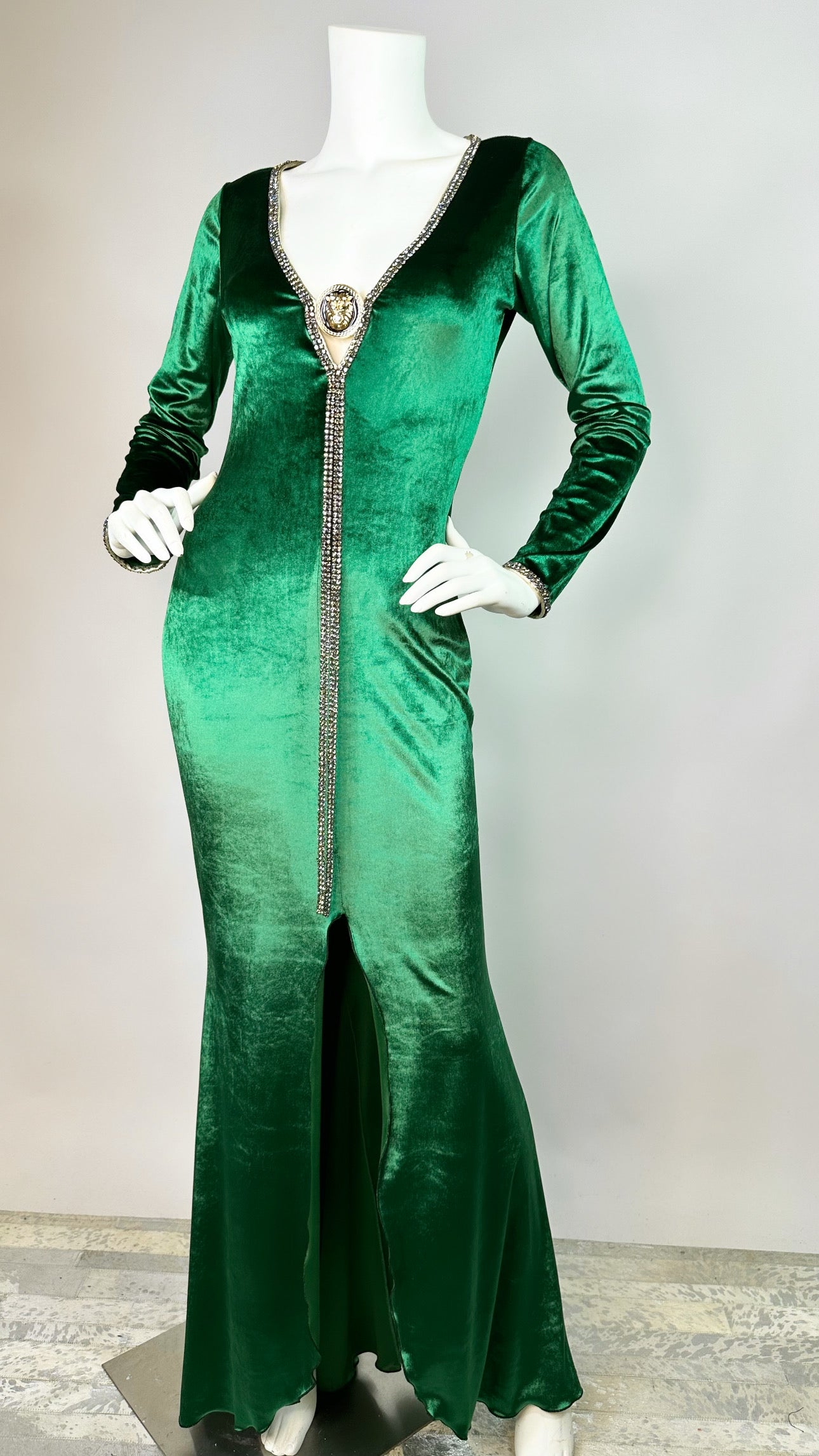 Mermaid style long dress with medallion