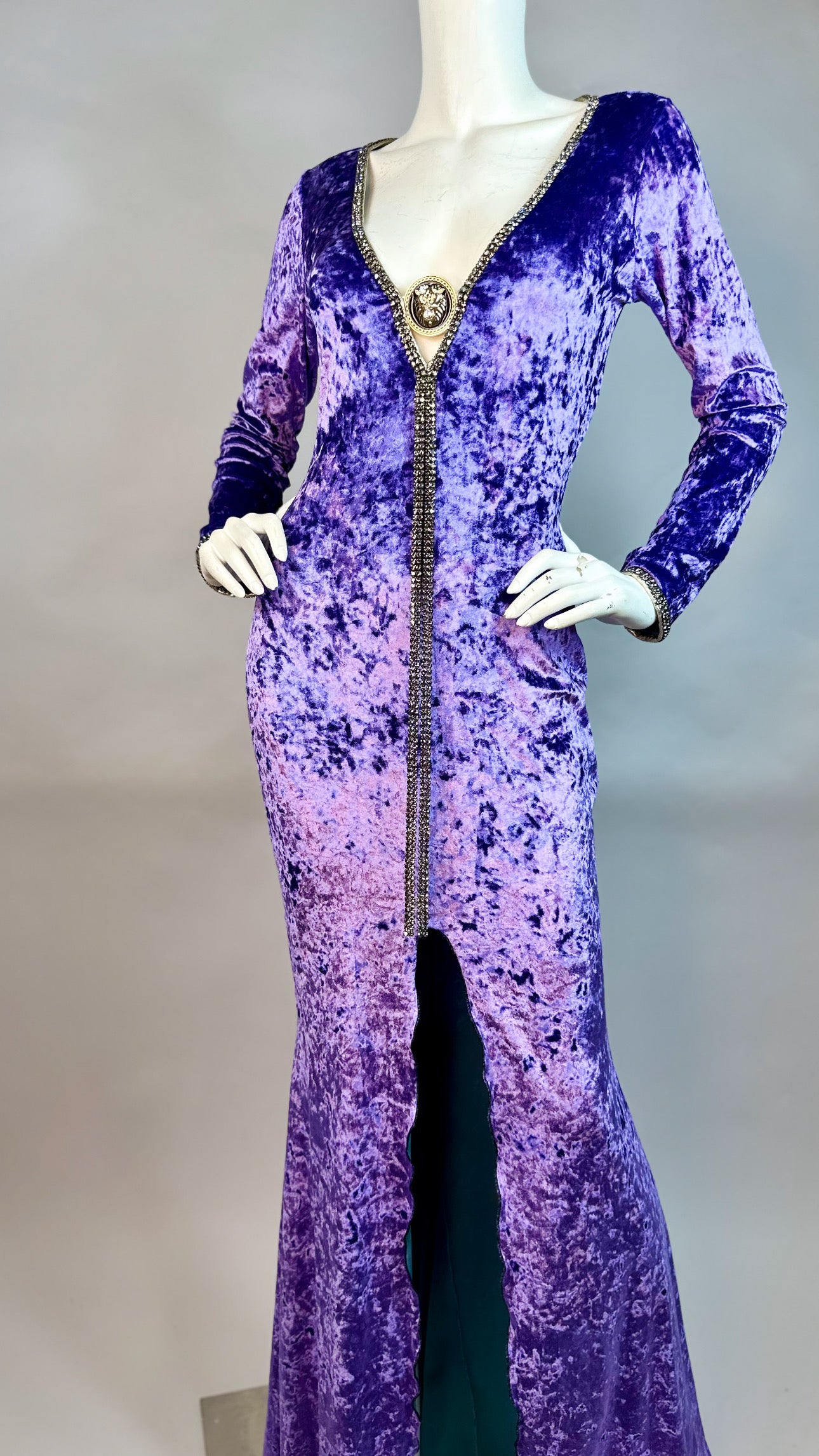 Mermaid style long dress with medallion